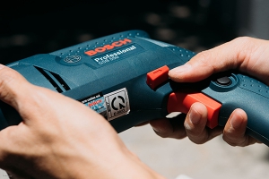 may khoan bosch gsb550 1